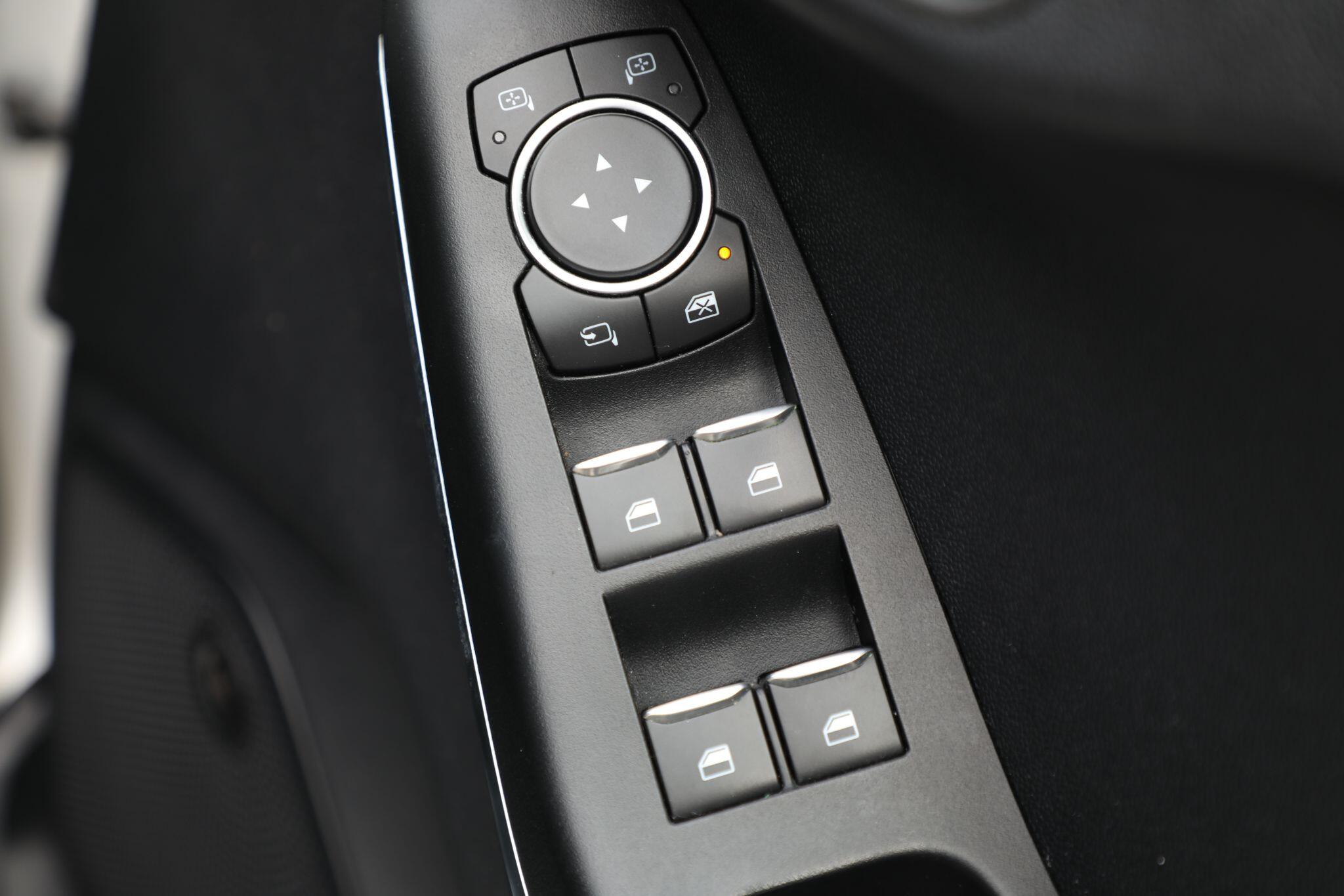 Large vehicle image